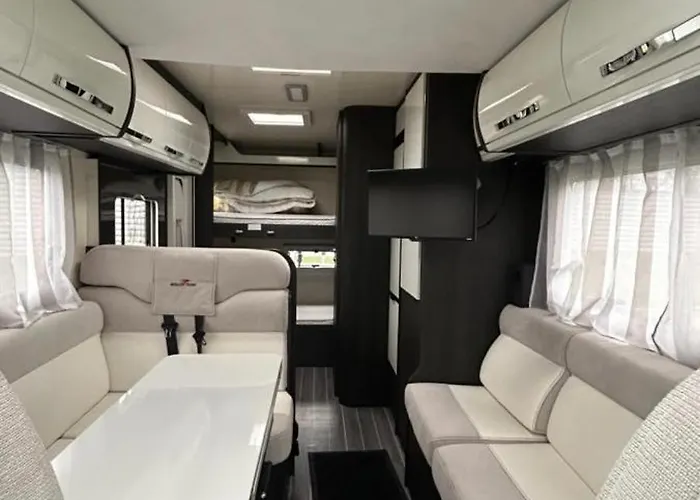 مكان تخييم Ma Roulante Yvré-lʼÉvêque